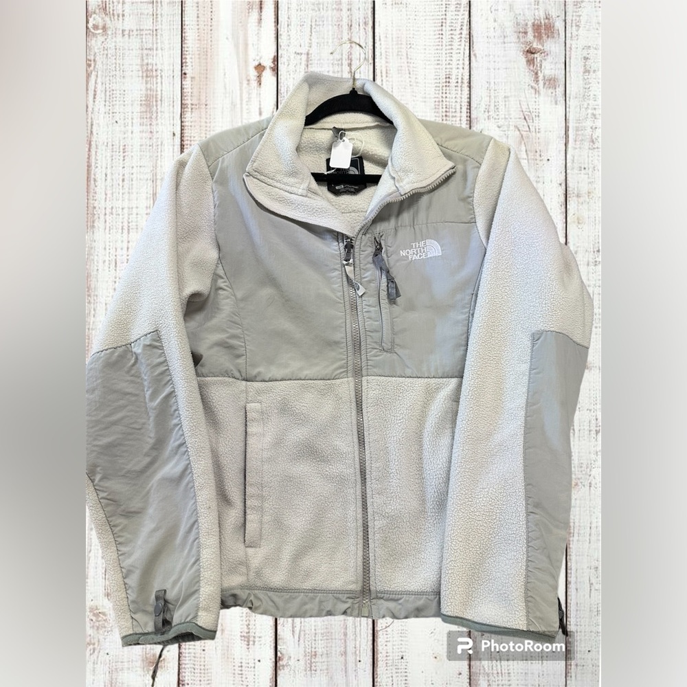 North face Women’s Denali Jacket